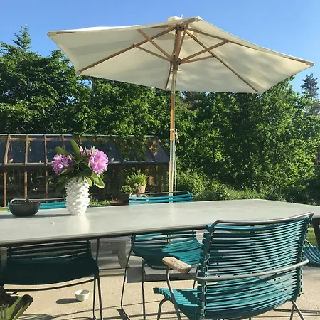 בית נופש Bright Place With Orangery Near Hyllested Hills